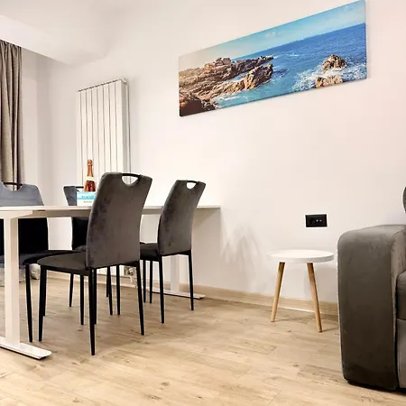 شقة Aqua Vista Infinity & Mare - Piscina - Jacuzzi - Sauna - Gym Privat Năvodari