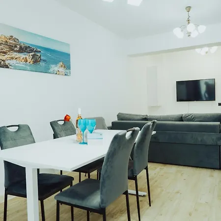 Aqua Vista Infinity & Mare - Piscina - Jacuzzi - Sauna - Gym Privat